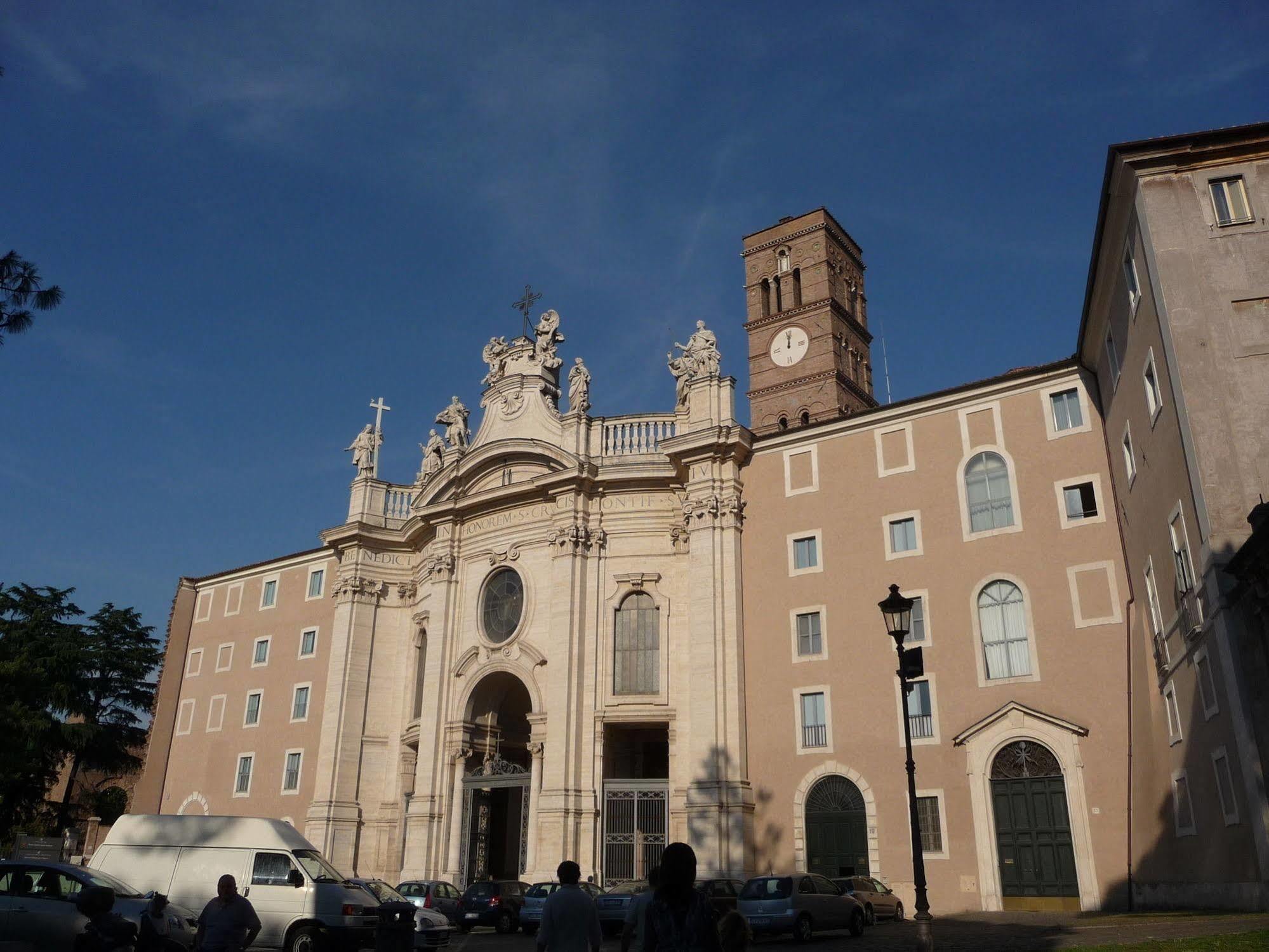 San Giovanni In Laterano Rome Bagian luar foto